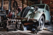 Oldtimer-Restauration und Instandsetzung - Bei Auto-Heyne ist Ihr "Schatz" in besten Händen!
Mit Leidenschaft und Liebe zum Detail widmen wir uns Ihrem Oldtimer, damit die Wunderwerke der Technik und des Designs wieder in vollem Glanz erstrahlen.